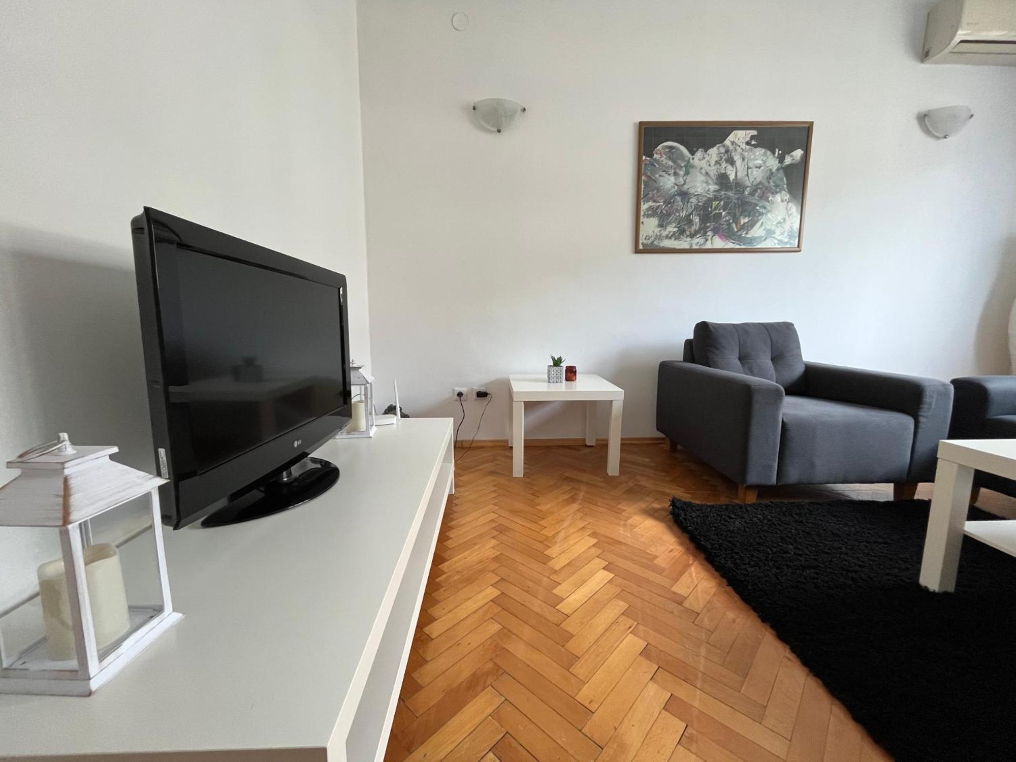 Central M - 5 Apartments Skopje Exterior photo
