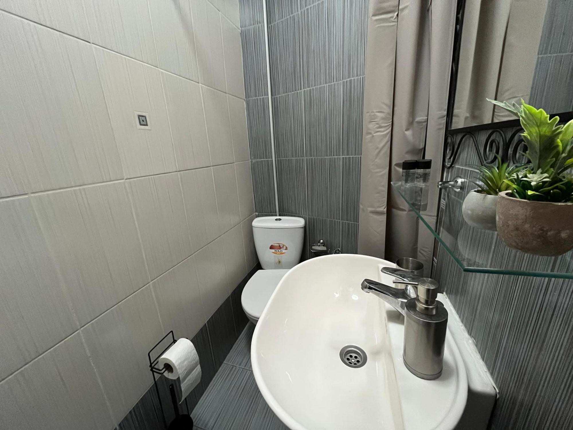 Central M - 5 Apartments Skopje Room photo