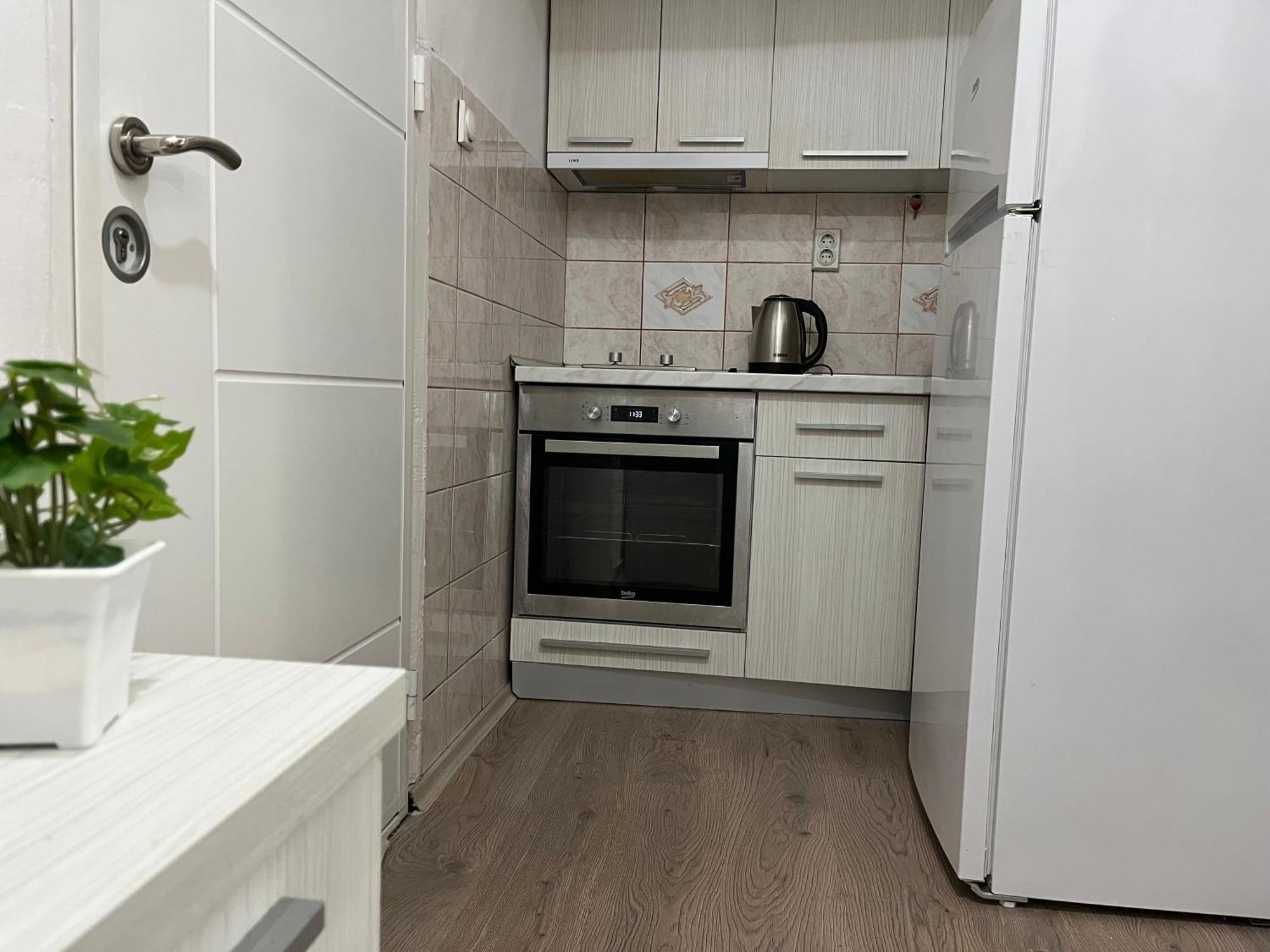 Central M - 5 Apartments Skopje Room photo